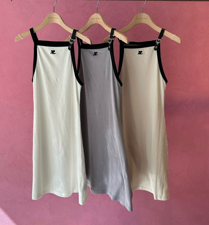 Robe Courr*ges