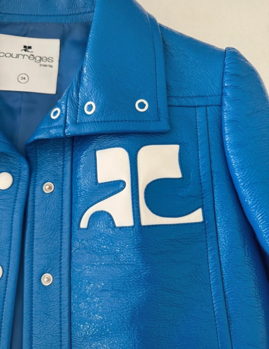 Vestes Courr*ges