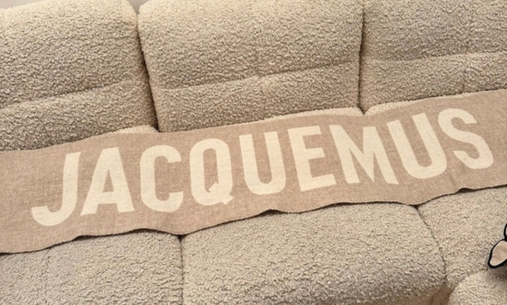 Echarpe J*cquemus
