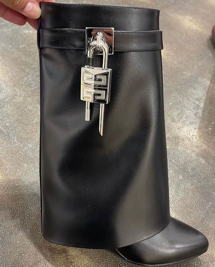 Bottes G*venchy