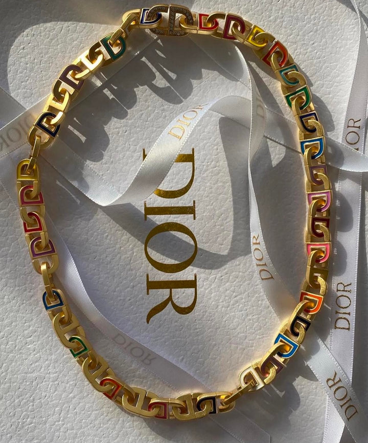 Collier Di*r