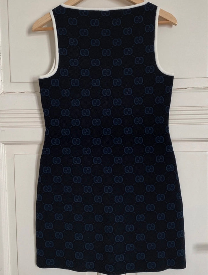 Robe G*cci