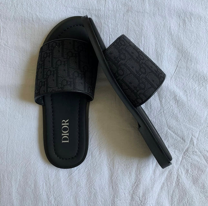 Chaussons Di*r