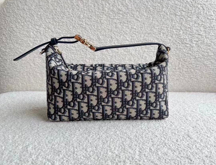 Pochette Di*r