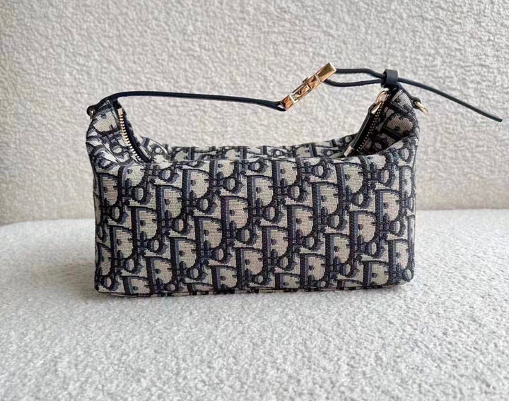 Pochette Di*r