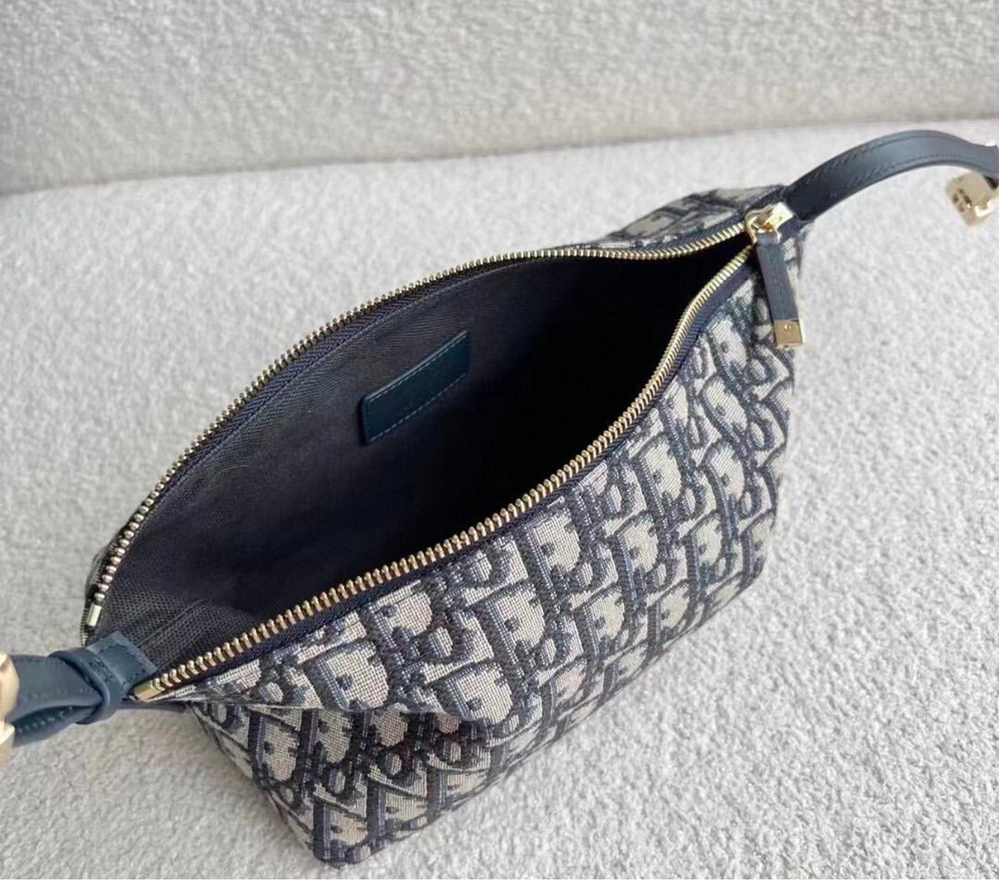 Pochette Di*r