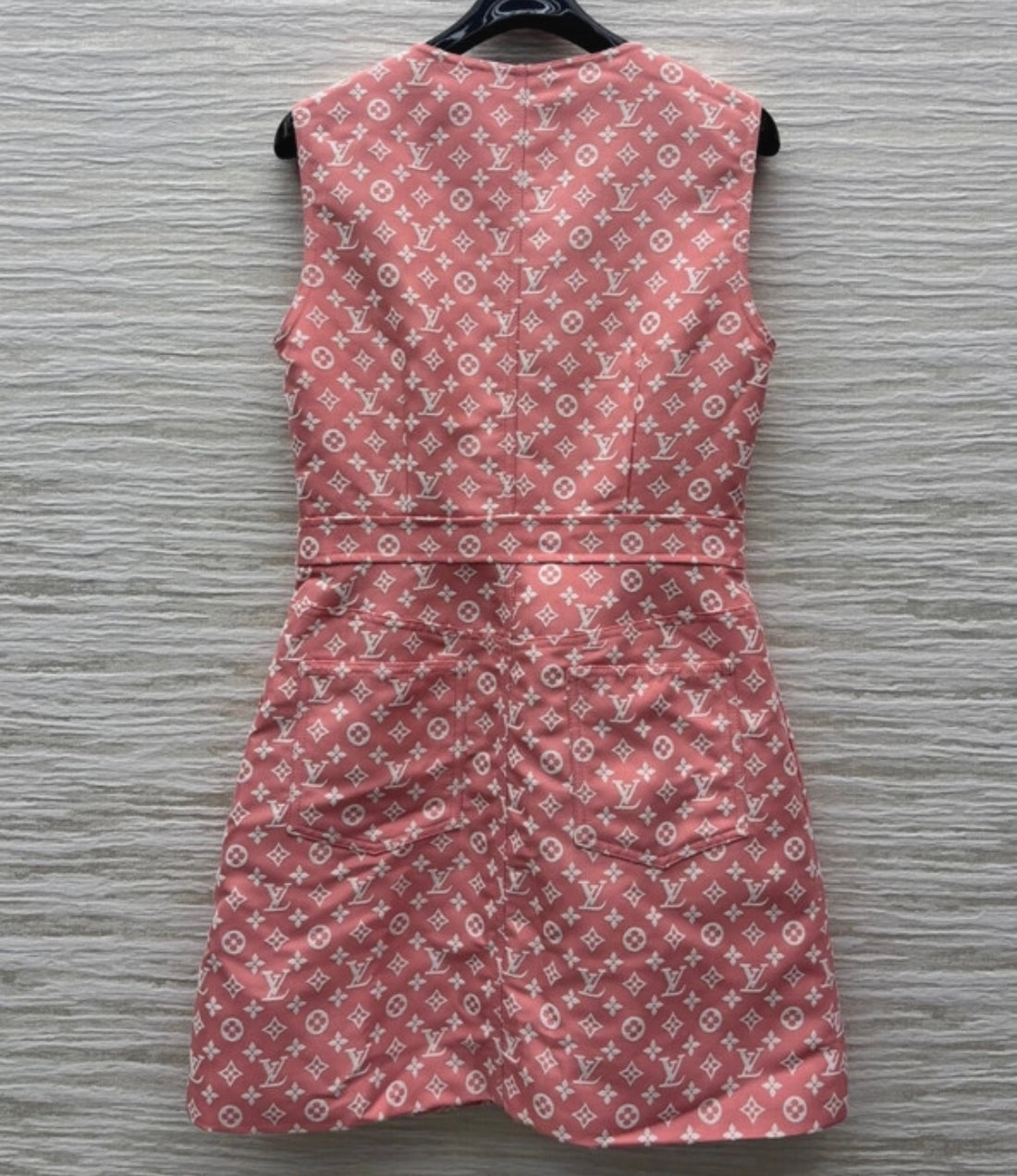 Robe Lv