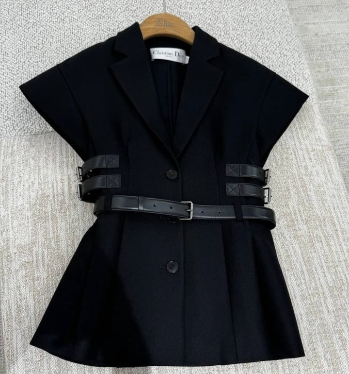 Vestes Di*r